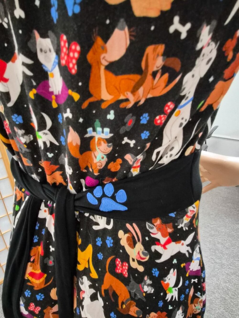 Disney the Dress Shop midi dress with Disney dogs print sleeveless EUC Medium - Picture 3 of 12
